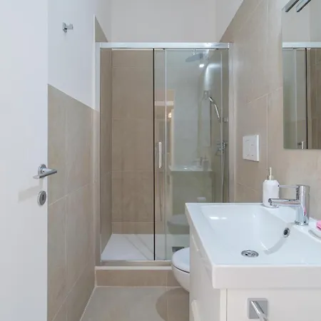 Theatron Apartment Syracuse