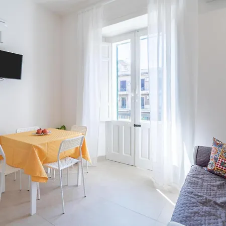 Апартаменты Theatron